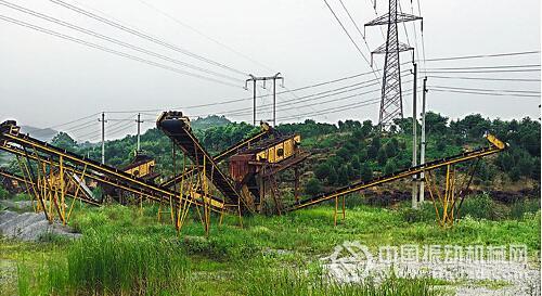 南昌首個建筑垃圾處理項目“爛尾”。