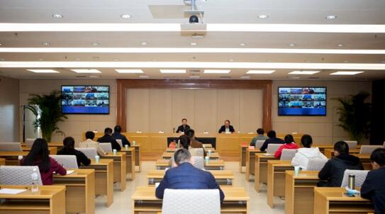 10月22日,河北省應(yīng)急管理廳組織召開(kāi)冬季全省非煤礦山安全生產(chǎn)工作視頻會(huì)議。省應(yīng)急管理廳/供圖